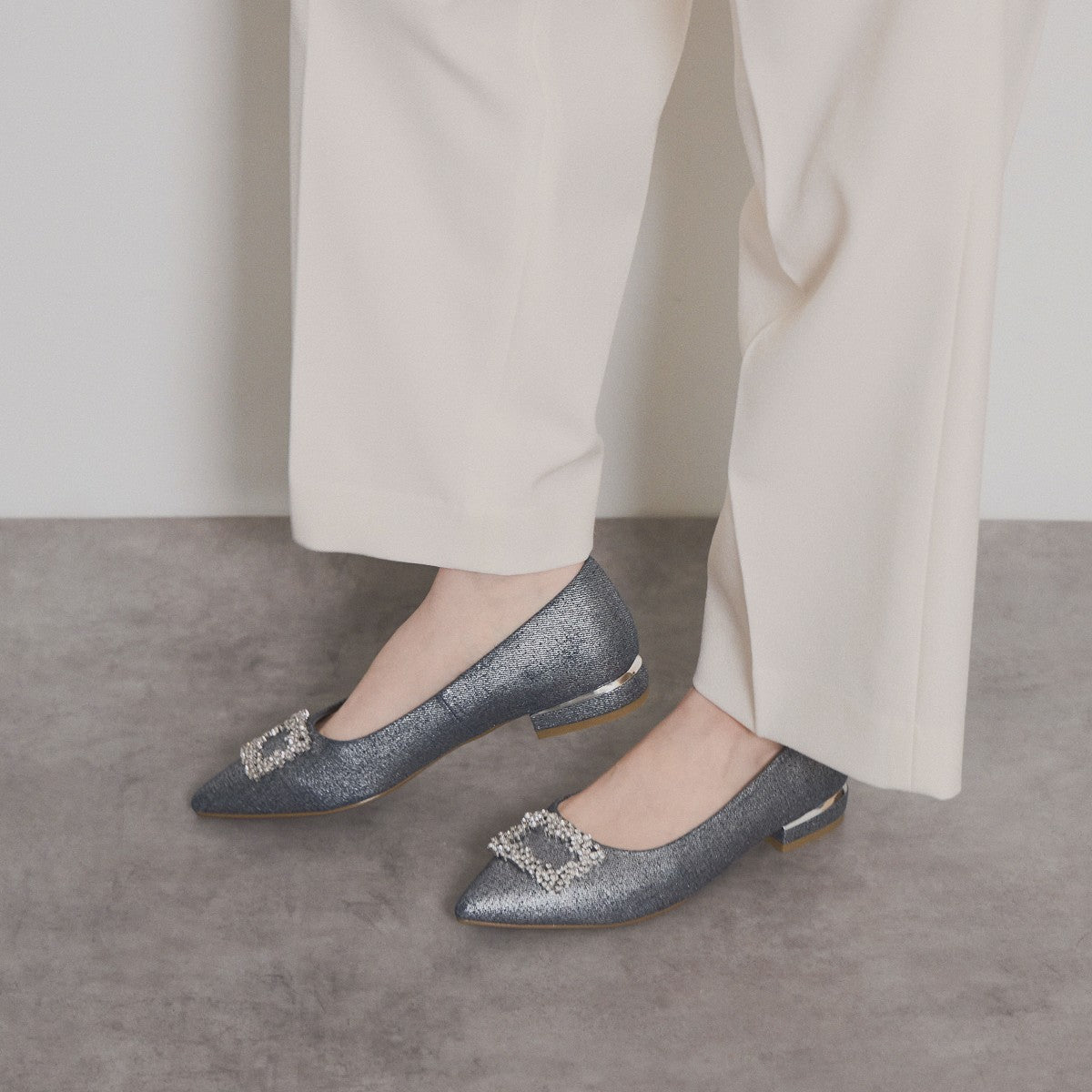 【SALE】スクエアビジューモチーフパンプス/554102