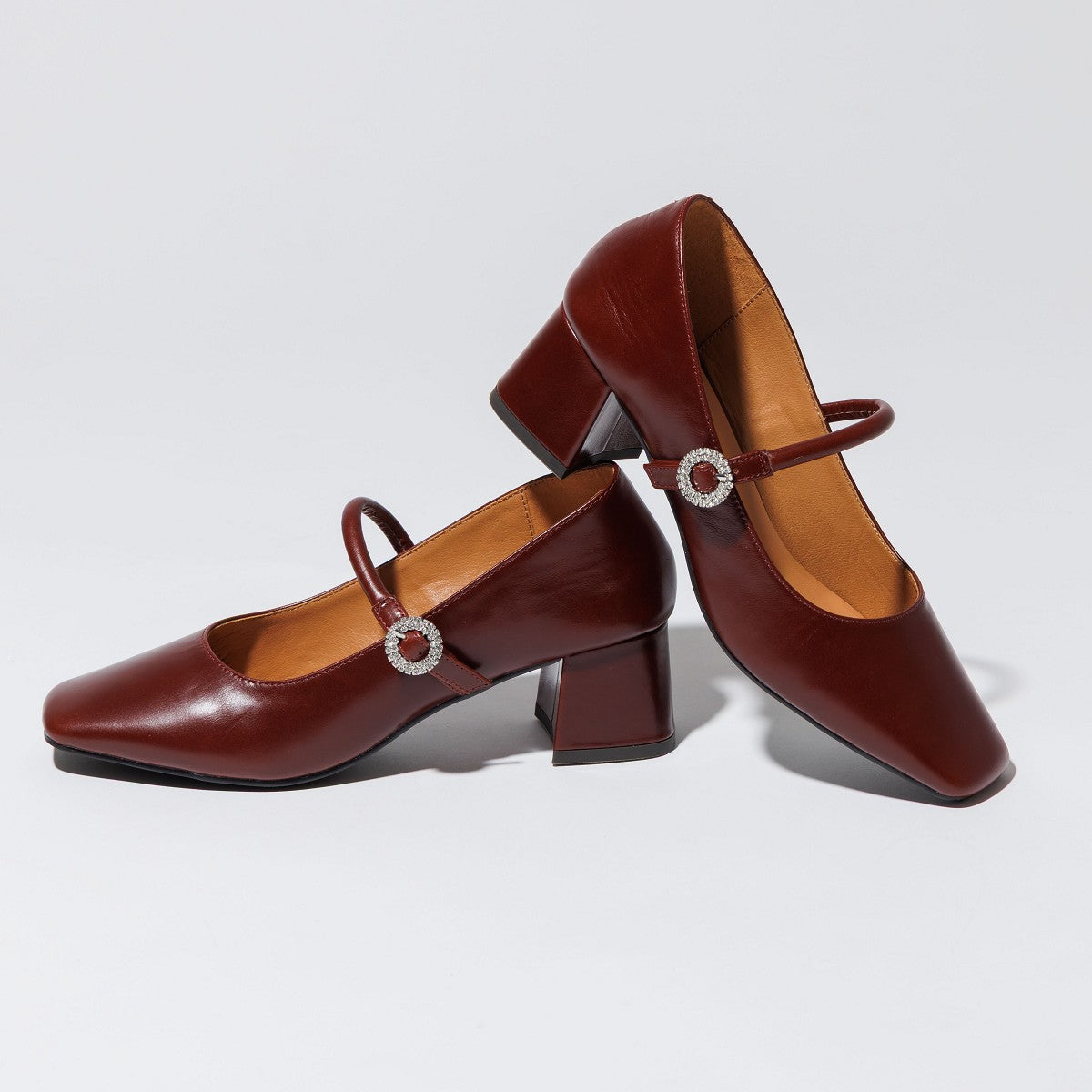 【25AW】スクエアトゥメリージェーンパンプス/554304