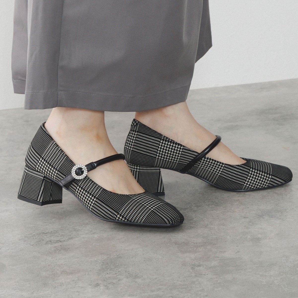 【25AW】スクエアトゥメリージェーンパンプス/554304