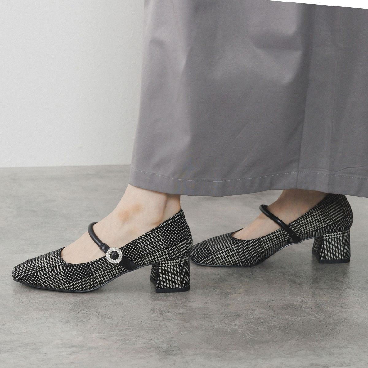 【25AW】スクエアトゥメリージェーンパンプス/554304