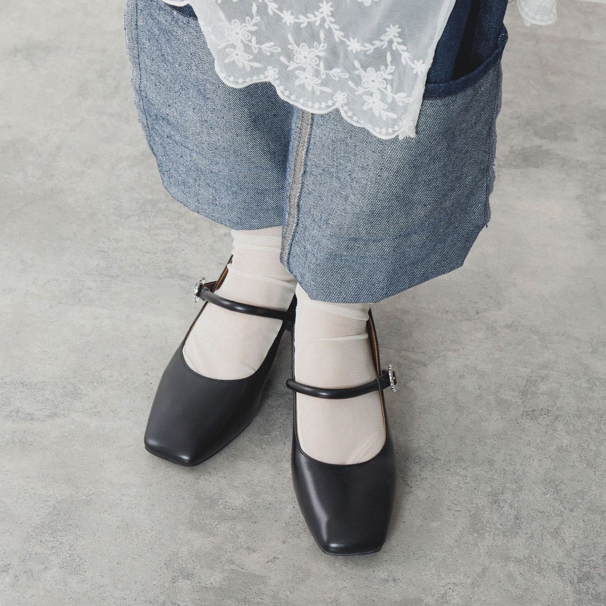 【25AW】スクエアトゥメリージェーンパンプス/554304