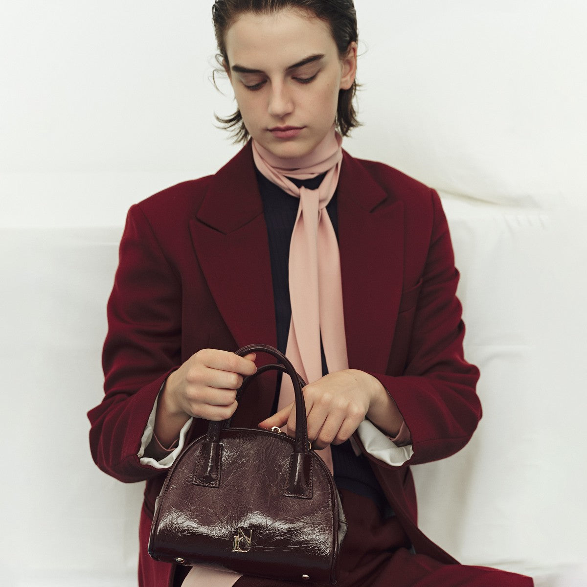 【美品】ヴァレンティノ オールレザー 2way ミニボストンバッグ ブラック イタリア2024-25秋冬新作バッグ入荷のお知らせ - AmicaMako