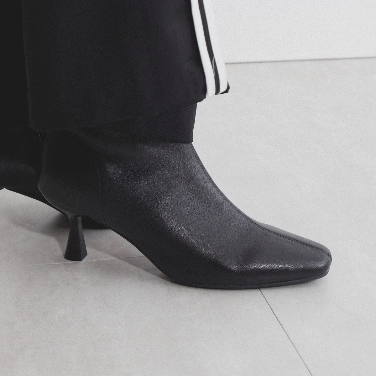 【再値下げ】スクエアトゥヒールショートブーツ/554412