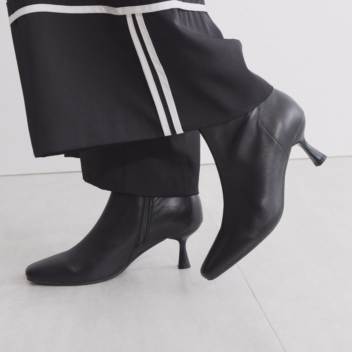 【再値下げ】スクエアトゥヒールショートブーツ/554412