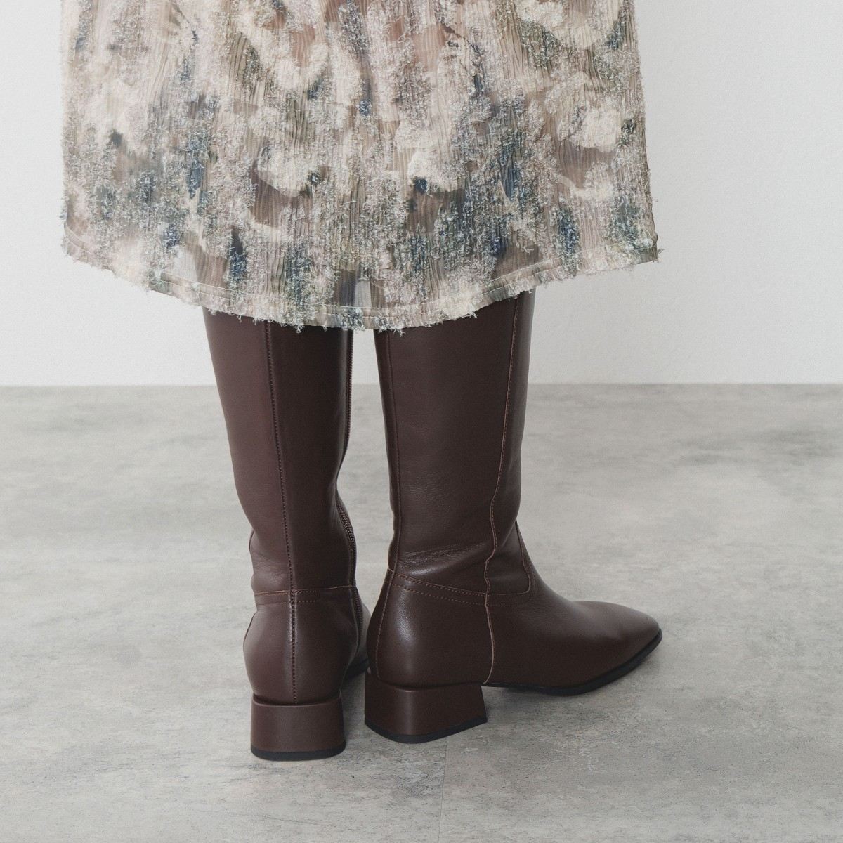 【25AW】スクエアトゥロングブーツ/554414