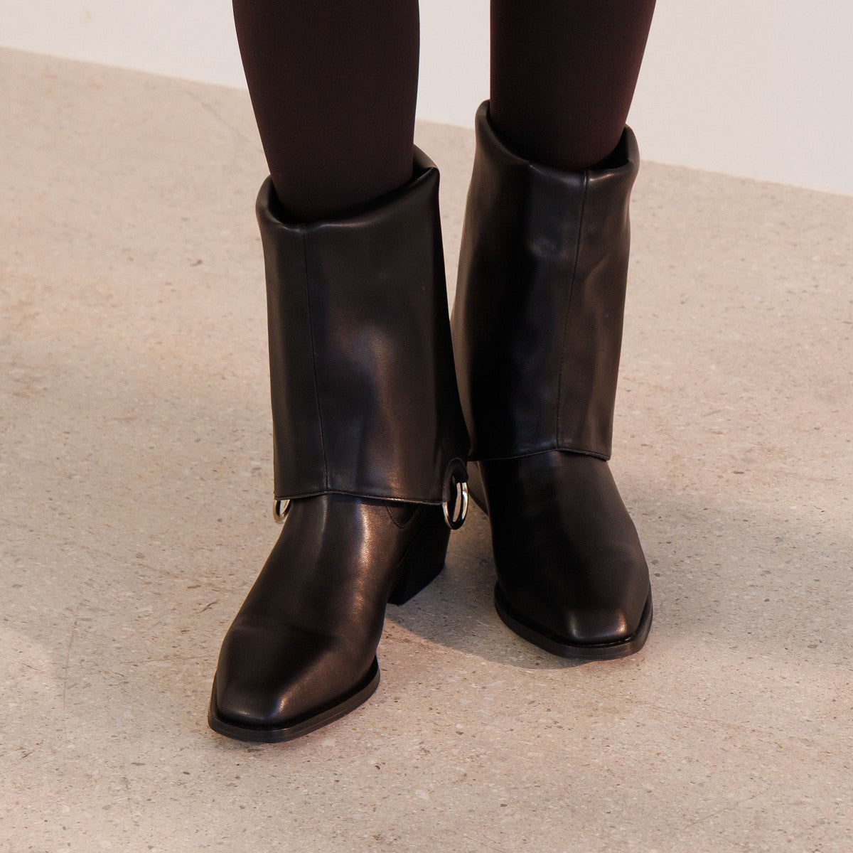 《予約/11月中旬入荷予定》2WAYリング付きロングブーツ/554420