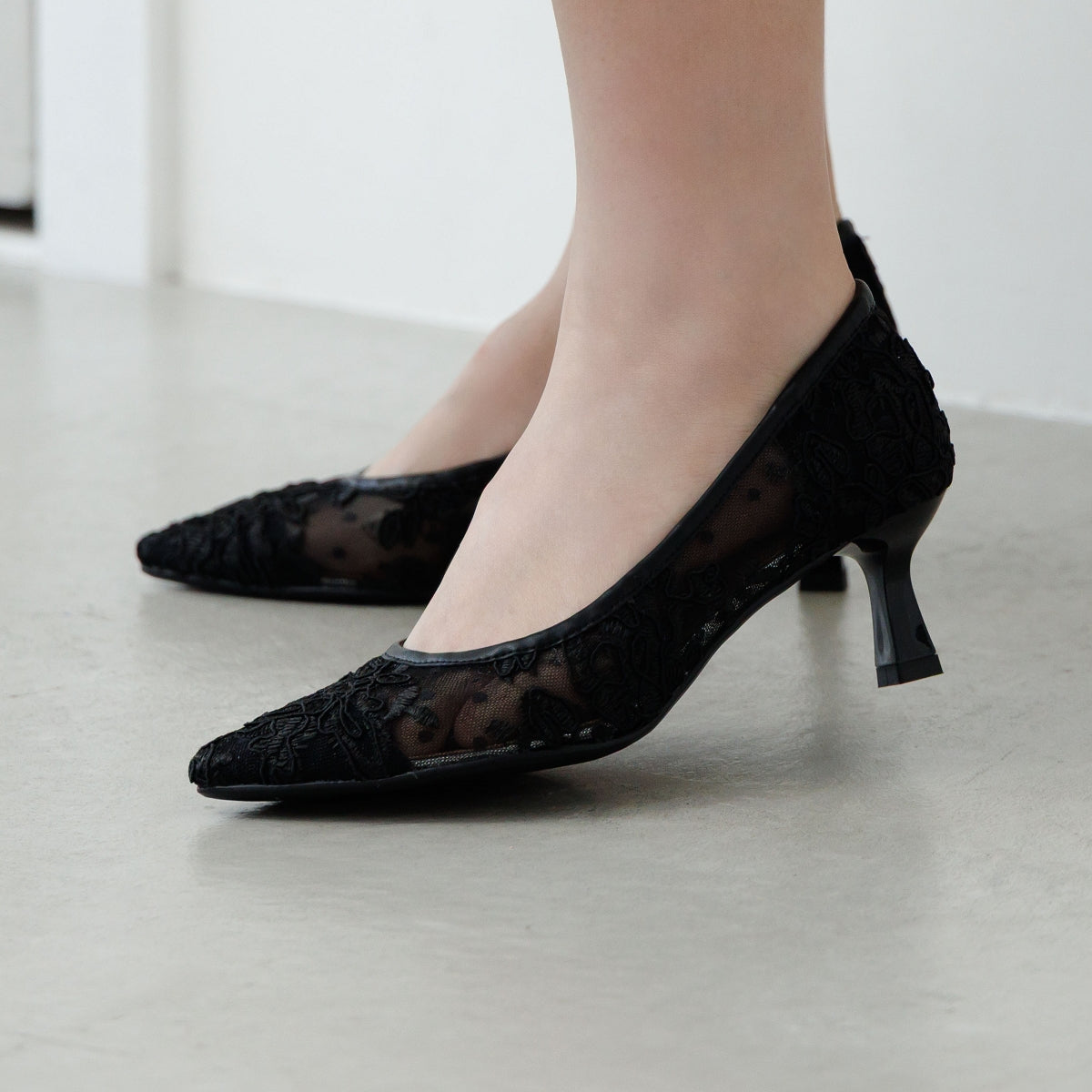 【26SS】レースパンプス/564103