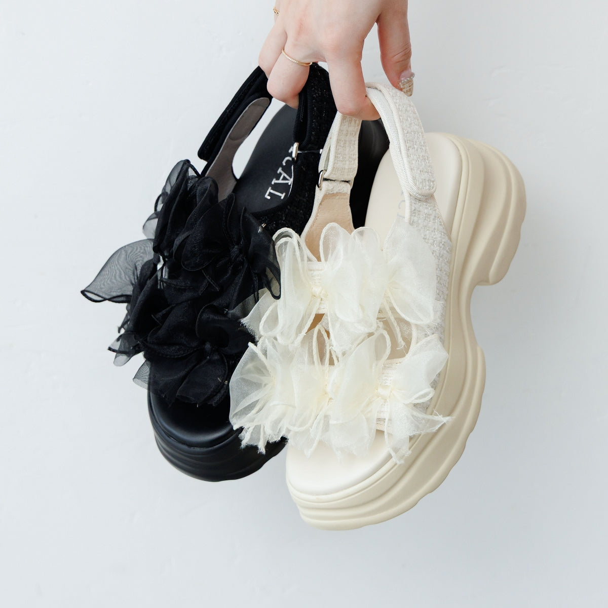 《予約/5月下旬入荷》ボリュームシアーリボンサンダル/564207