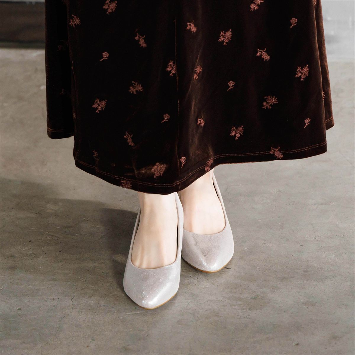 【26AW】ビジューストラップ 3WAYパンプス/564301