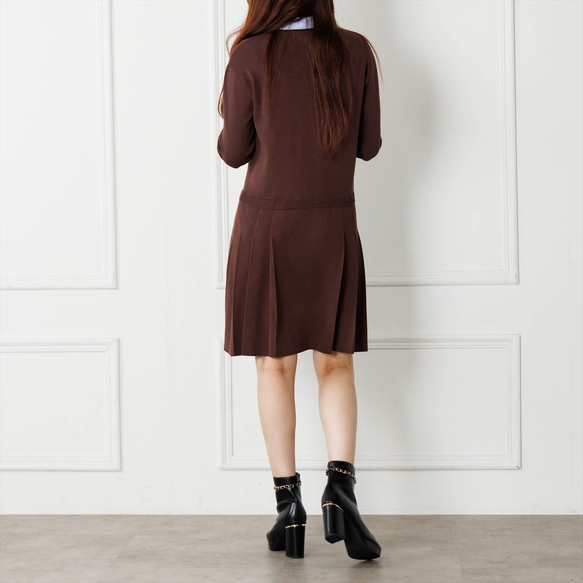 《予約/11月上旬入荷予定》【26AW】チェーンモチーフプラットフォームヒールブーツ/564404