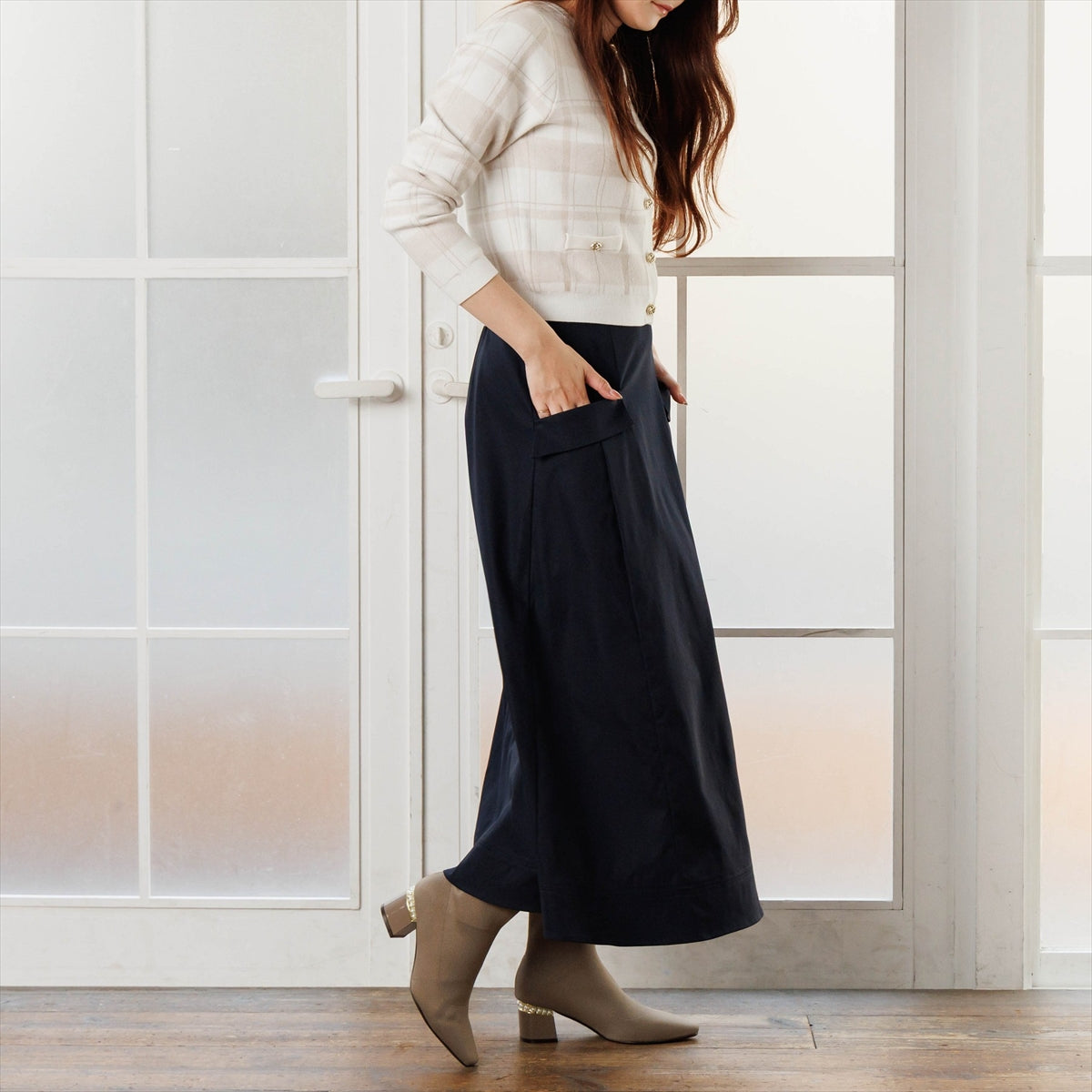《予約/11月上旬入荷予定》【26AW】パールヒールニットショートブーツ/564405
