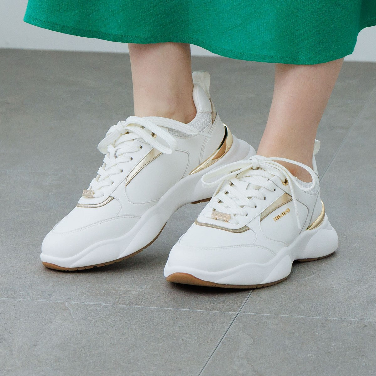 ボリュームソールスニーカー/607006