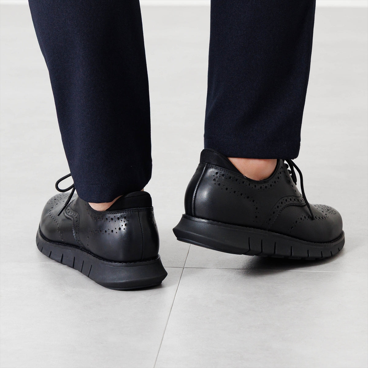 【26AW】【瞬間フィット】メンズハンズフリーウィングチップオックスフォード/607103