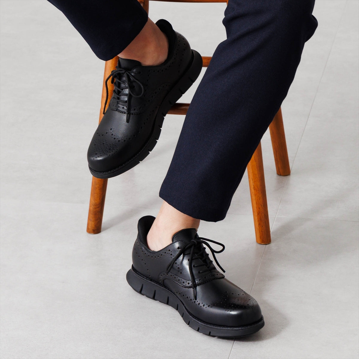 【26AW】【瞬間フィット】メンズハンズフリーウィングチップオックスフォード/607103