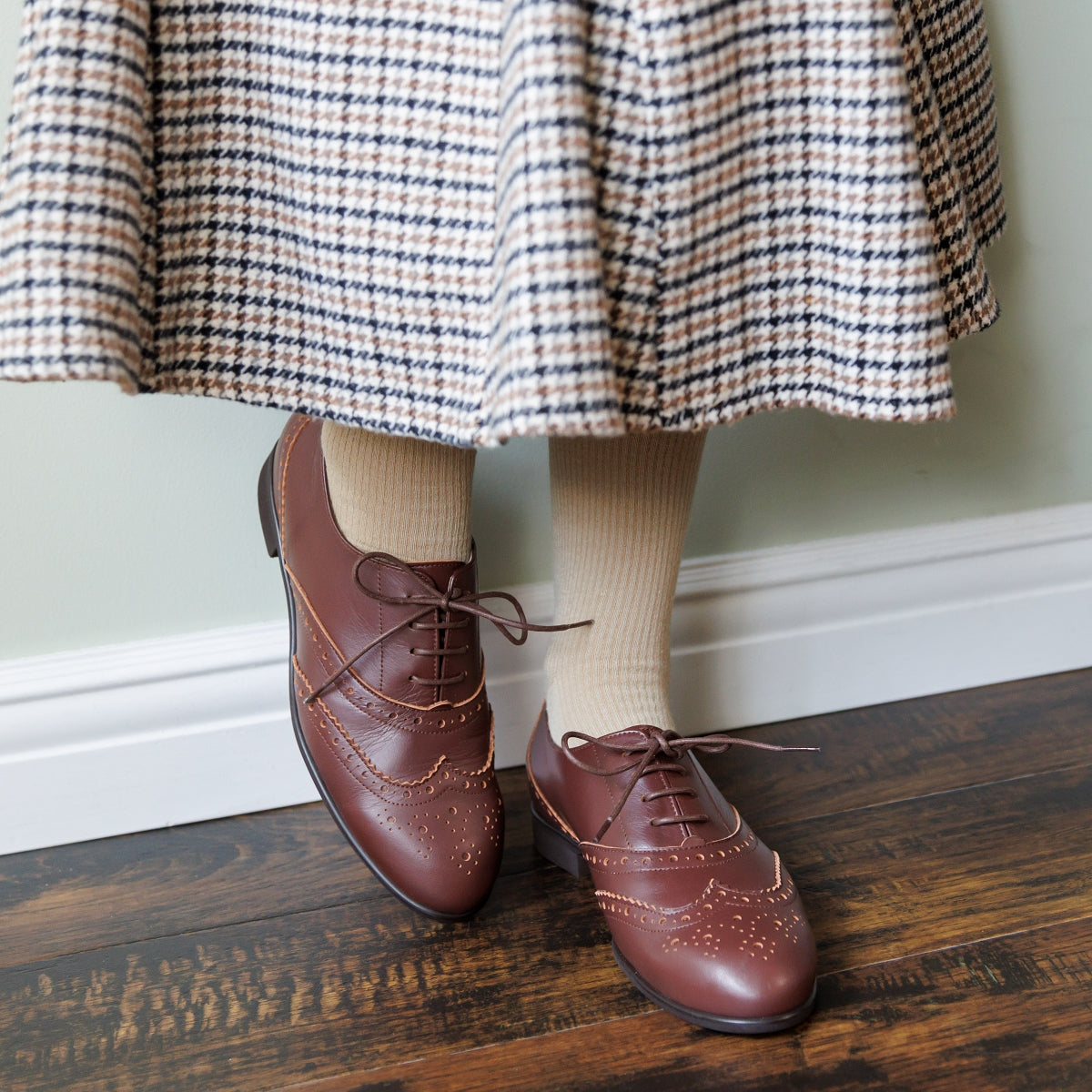 【SALE】【WEB限定デザイン】メダリオンレースアップシューズ/631153