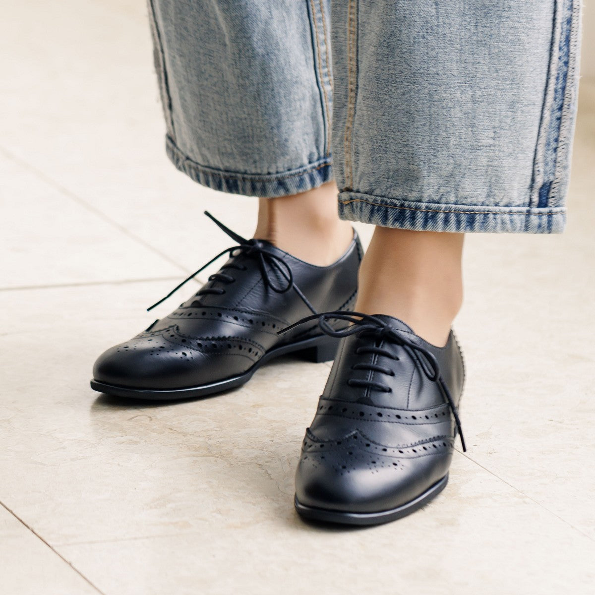 【SALE】【WEB限定デザイン】メダリオンレースアップシューズ/631153