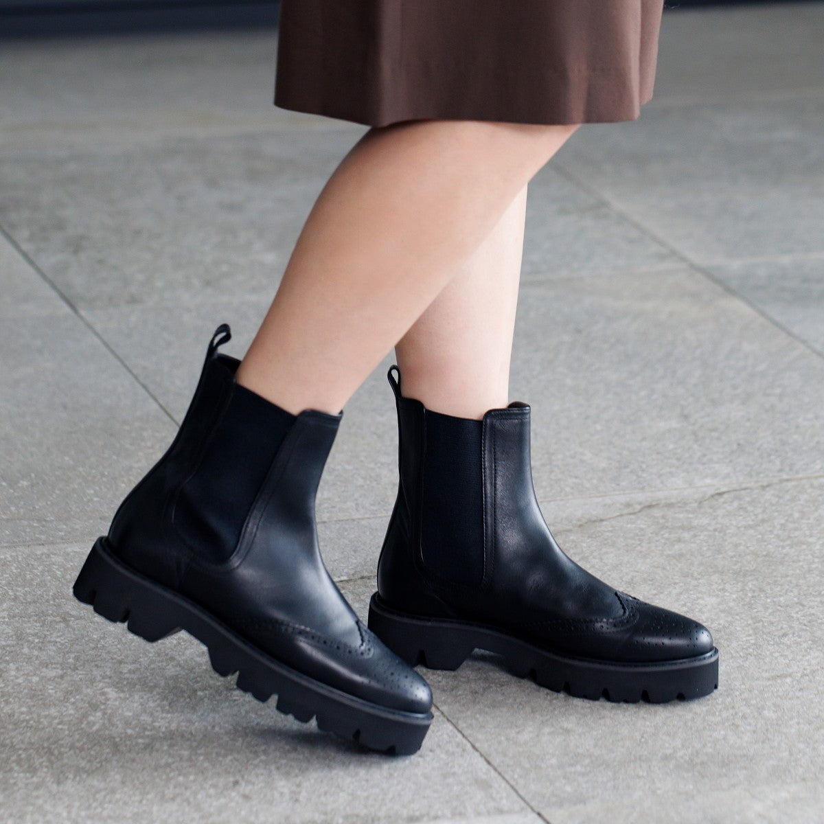 【SALE】メダリオンサイドゴアトラックソールブーツ/631406