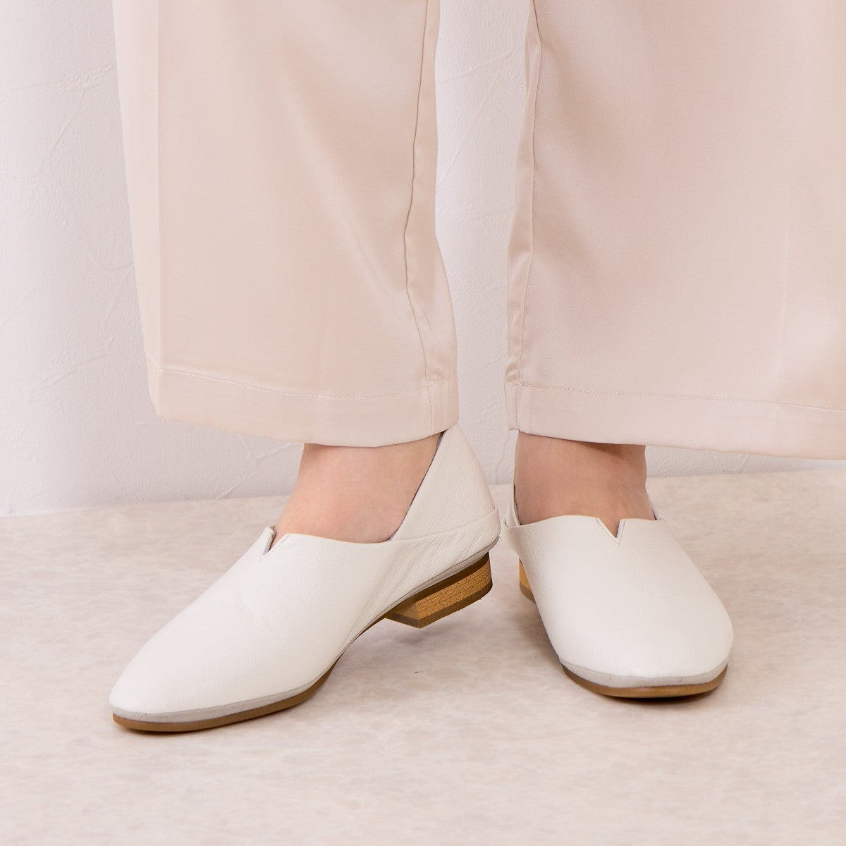 【25AW新色】【快適ウォークパンプス】ソフトフラットシューズ/635305