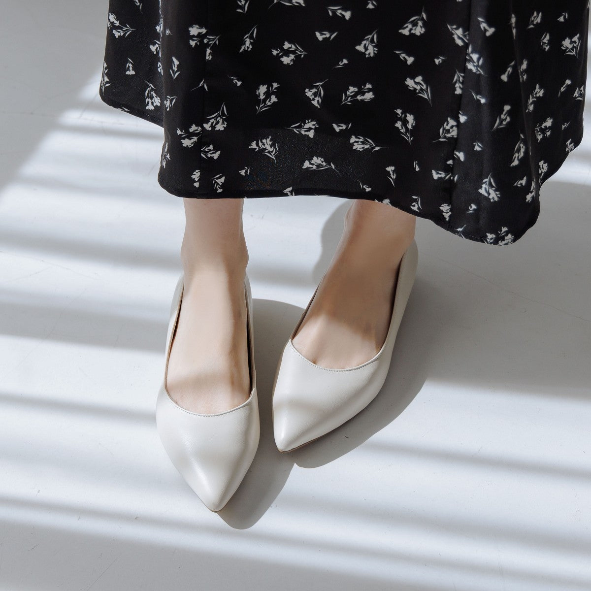 【再入荷/WEB限定デザイン】ローヒールパンプス/640001