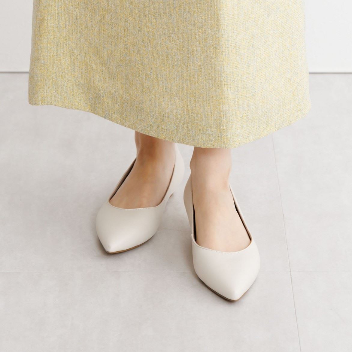 《一部予約/1月上旬入荷予定》【WEB限定デザイン】ローヒールパンプス/640001