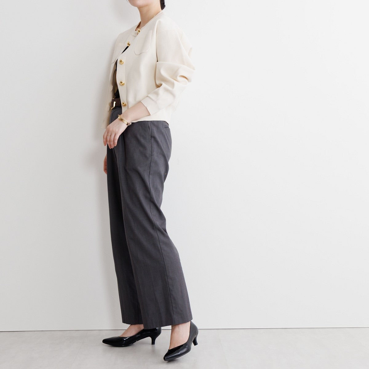 【WEB限定デザイン】アシンメトリーポインテッドトゥパンプス/640002