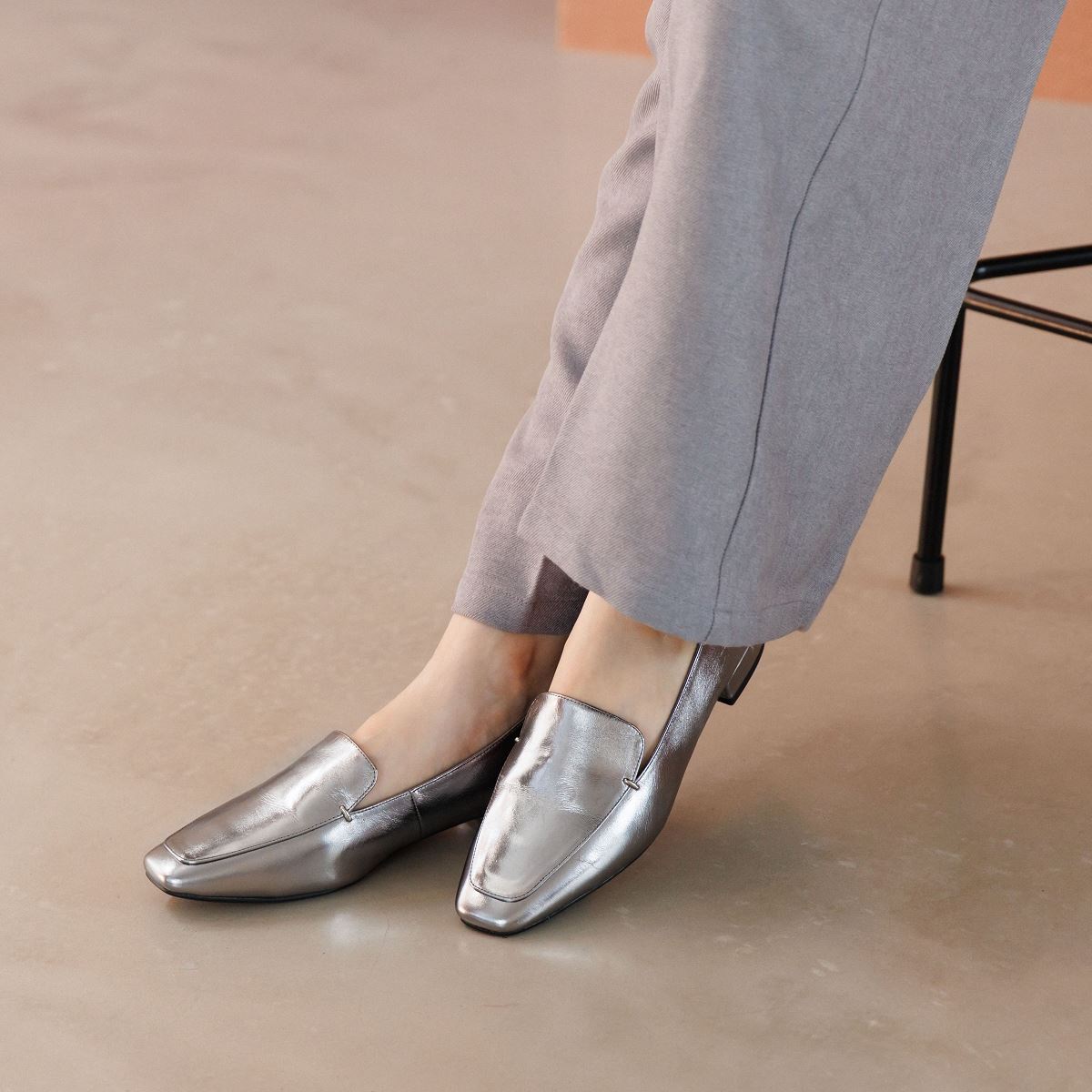 【WEB限定デザイン】メタルアクセントローファー/640009