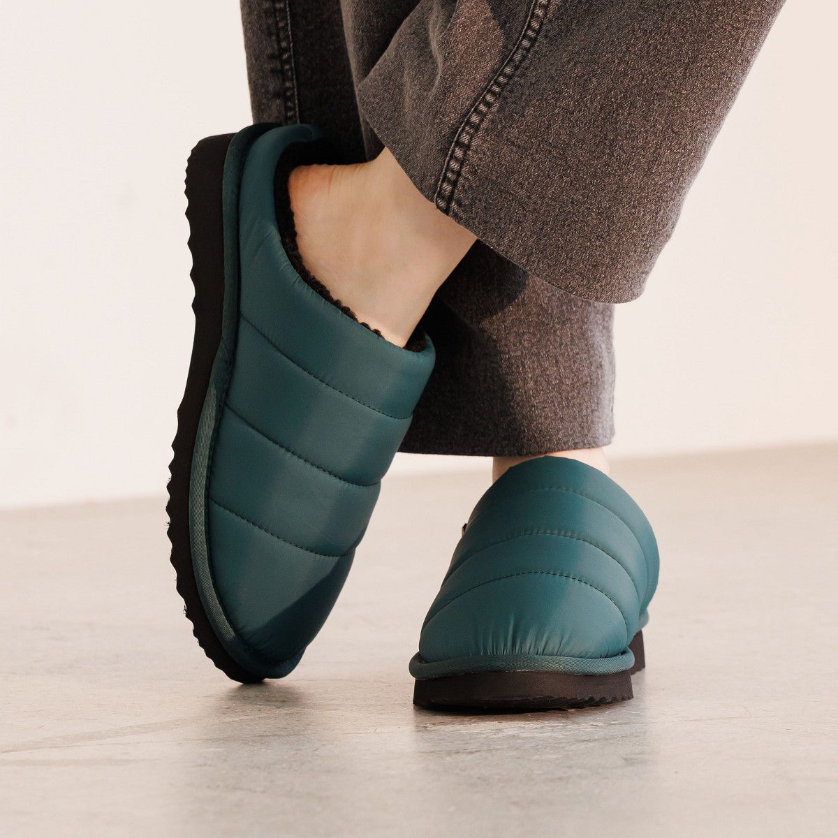 【25AW/WEB限定】キルティングボアクロッグ/640011