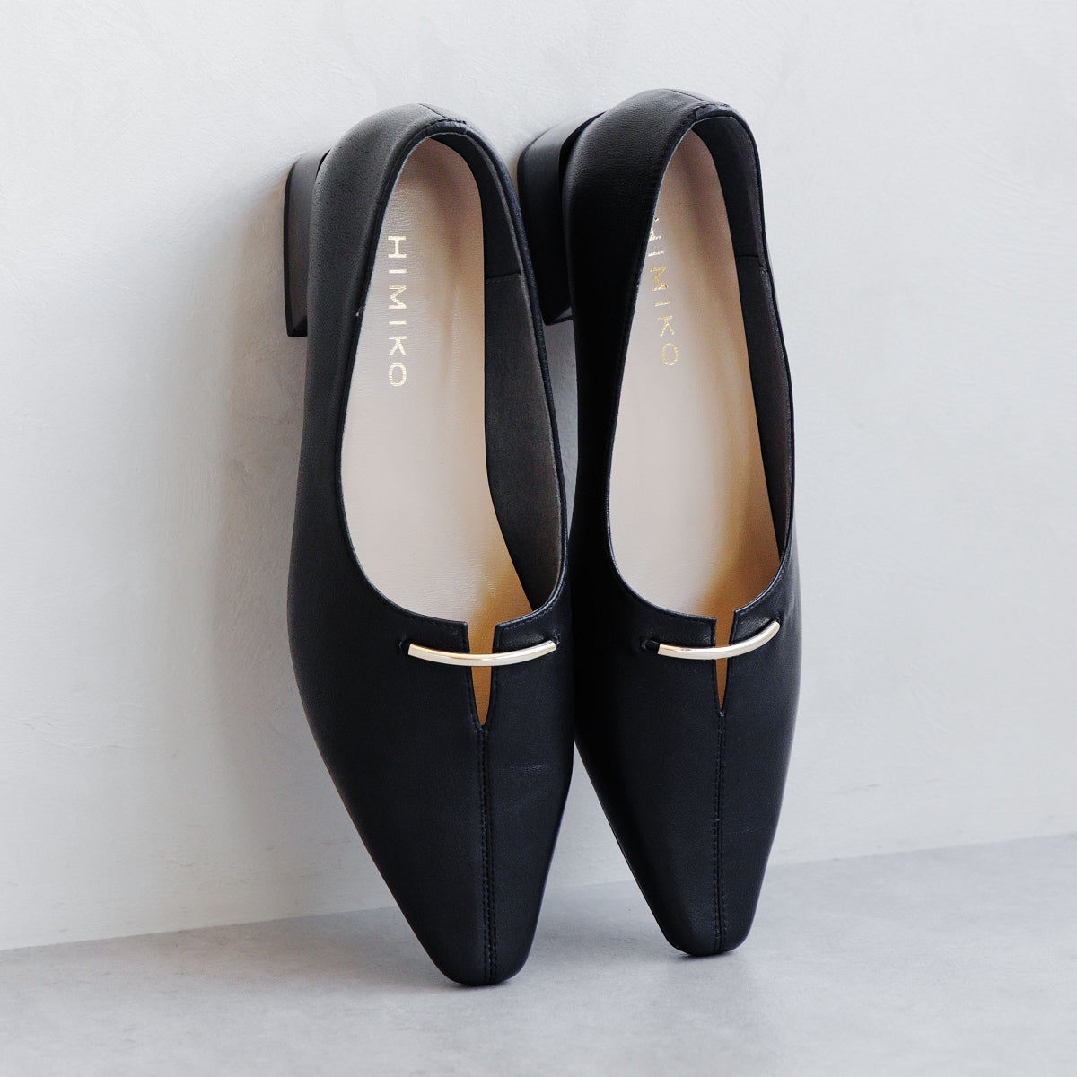 《予約/4上旬入荷予定》メタルバーアクセントパンプス/ 640013