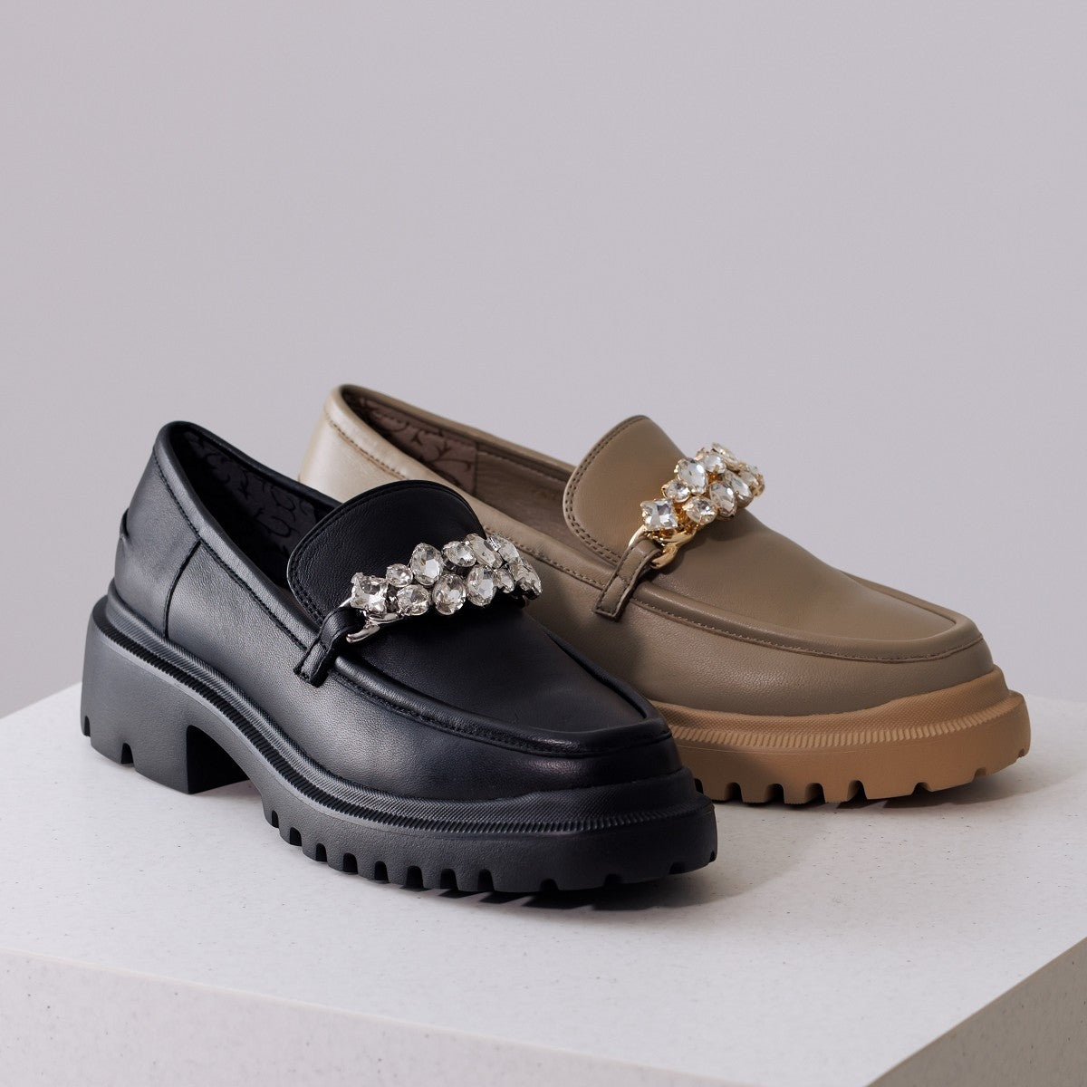【SALE】キラキラビジュー厚底ローファー/641106