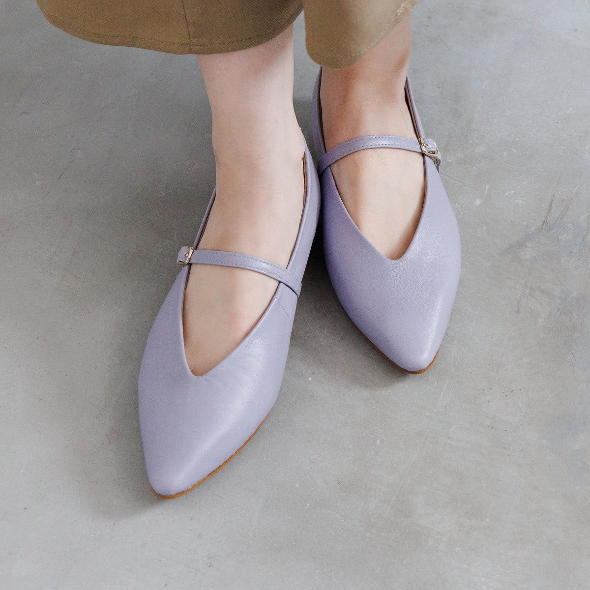 【26SS新色追加】メリージェーンフラットパンプス/641307