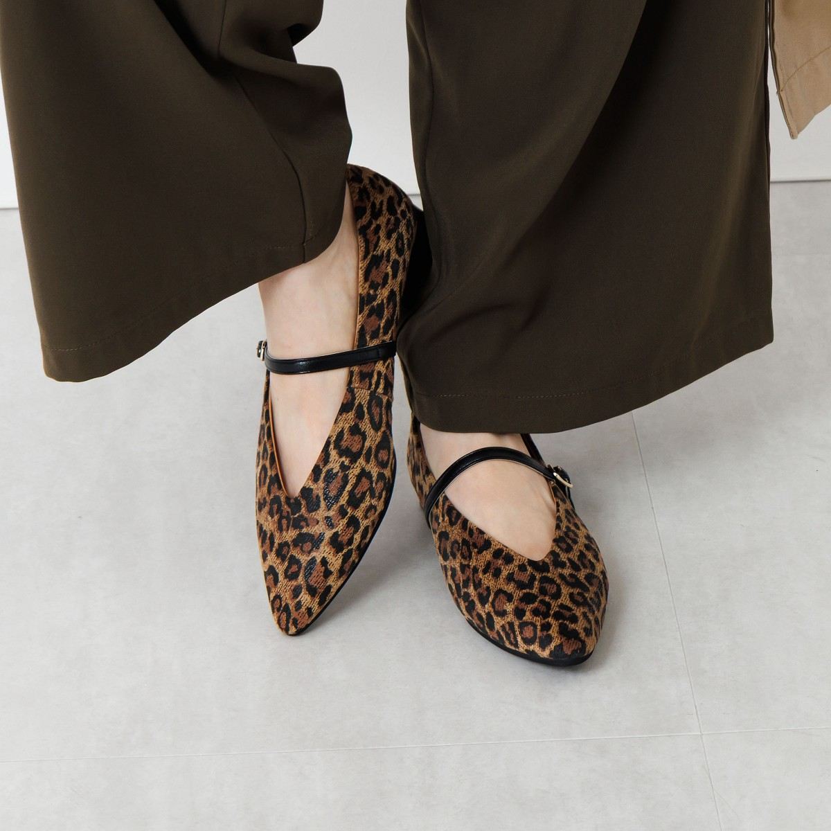 25AW新色】メリージェーンフラットパンプス/641307