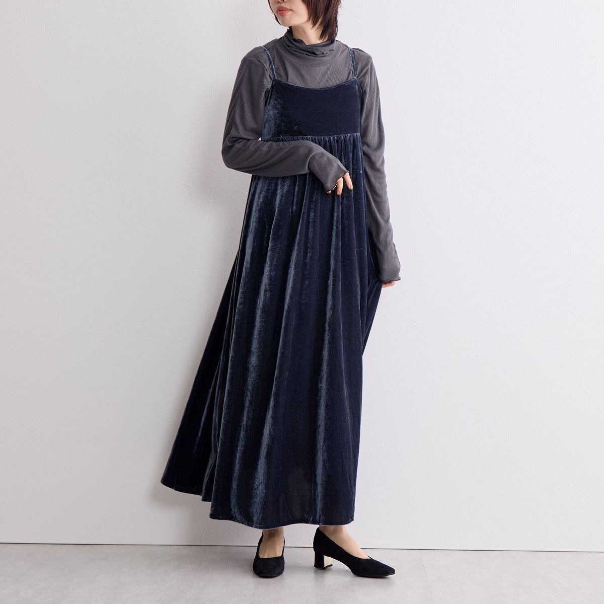 【SALE】スクエアトゥメタルプレートヒールパンプス/641312