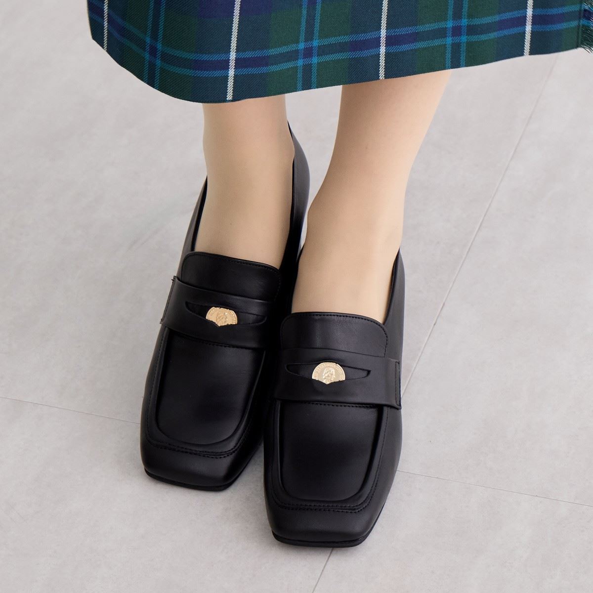 【SALE】コインディティールヒールローファー/641315