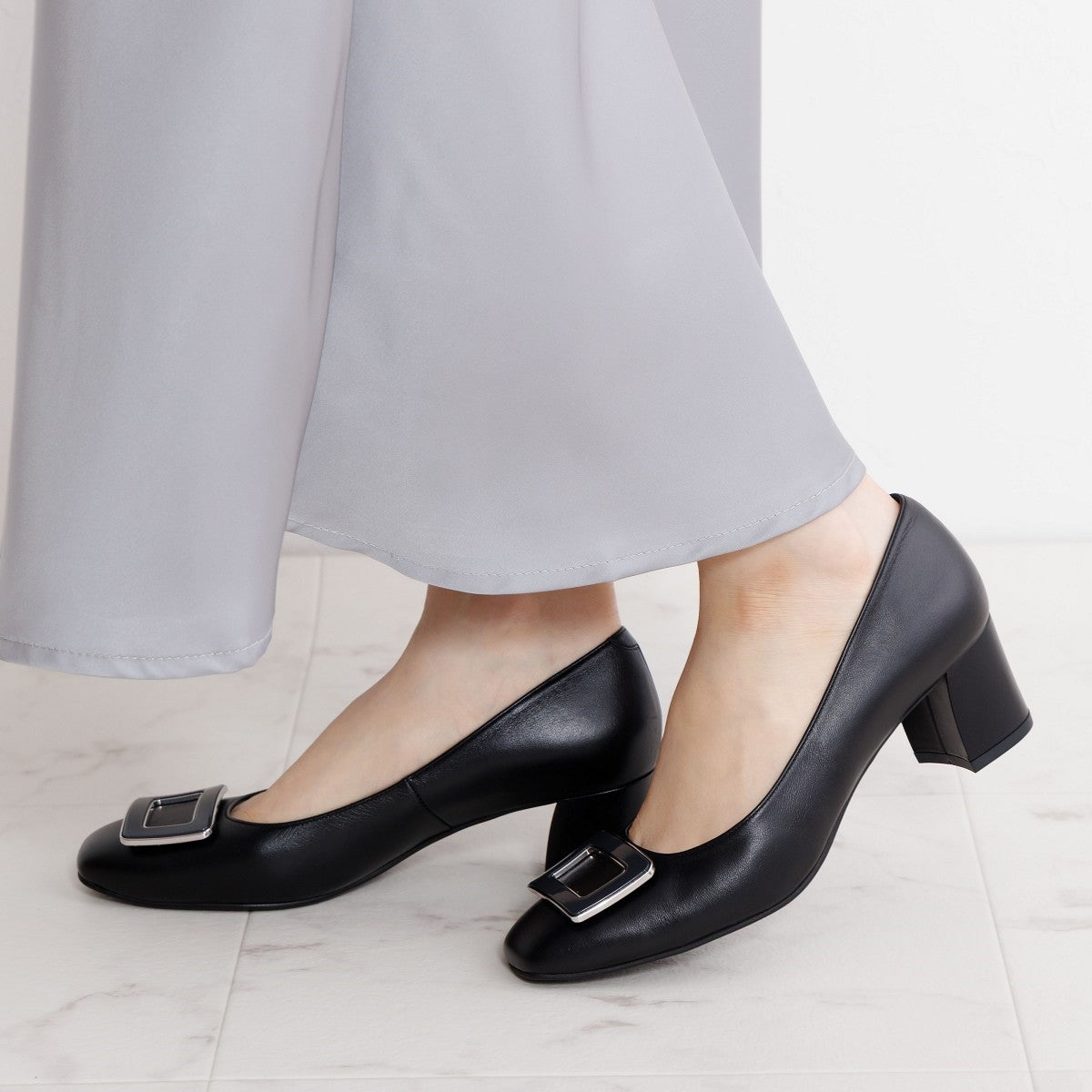 【SALE】スクエアバックルチャンキーヒールパンプス/643103