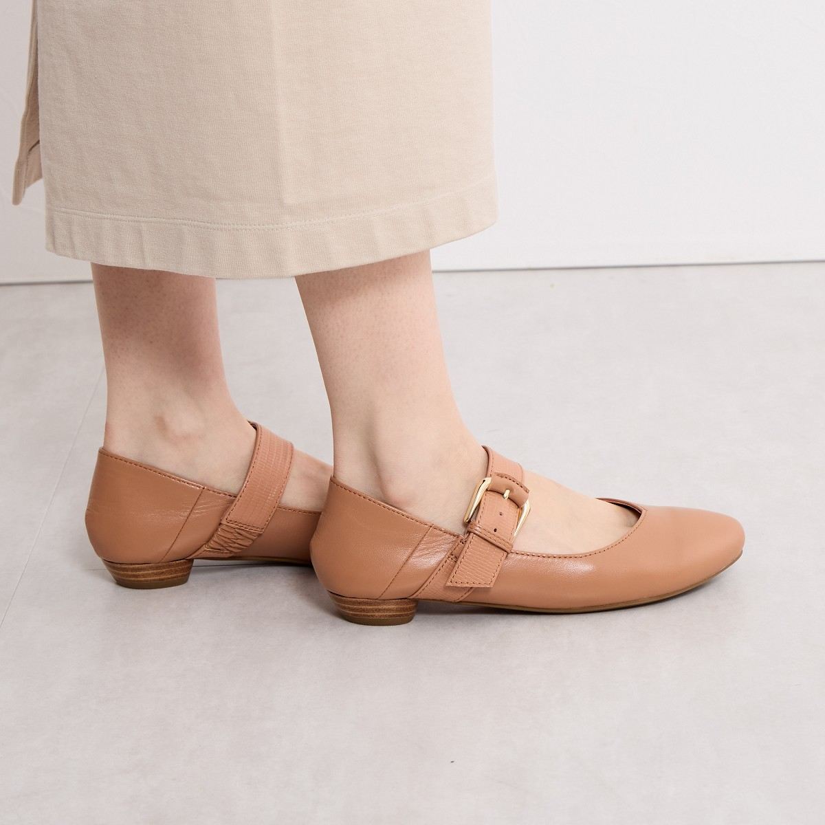 【26SS新色追加】2WAYベルトデザインバブーシュ/643311