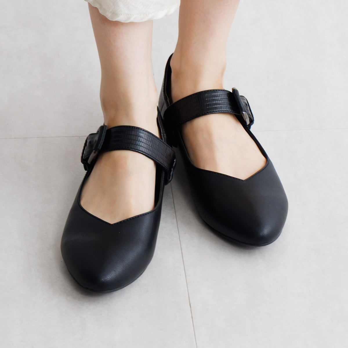 【26SS新色追加】2WAYベルトデザインバブーシュ/643311