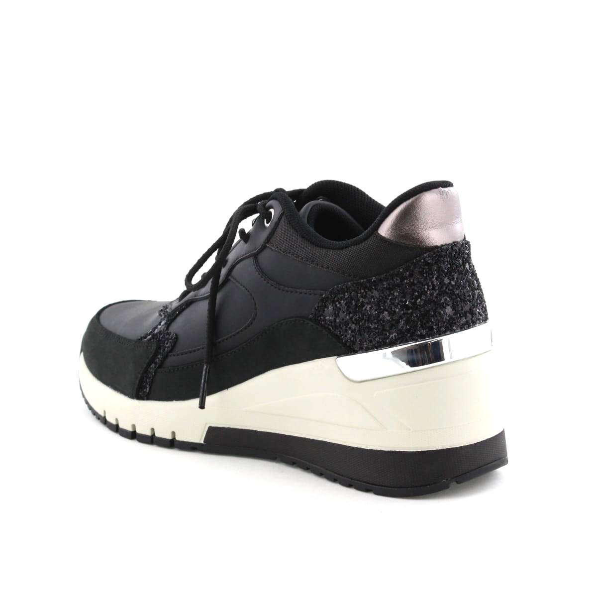【SALE】美脚ヒールアップスニーカー/647101