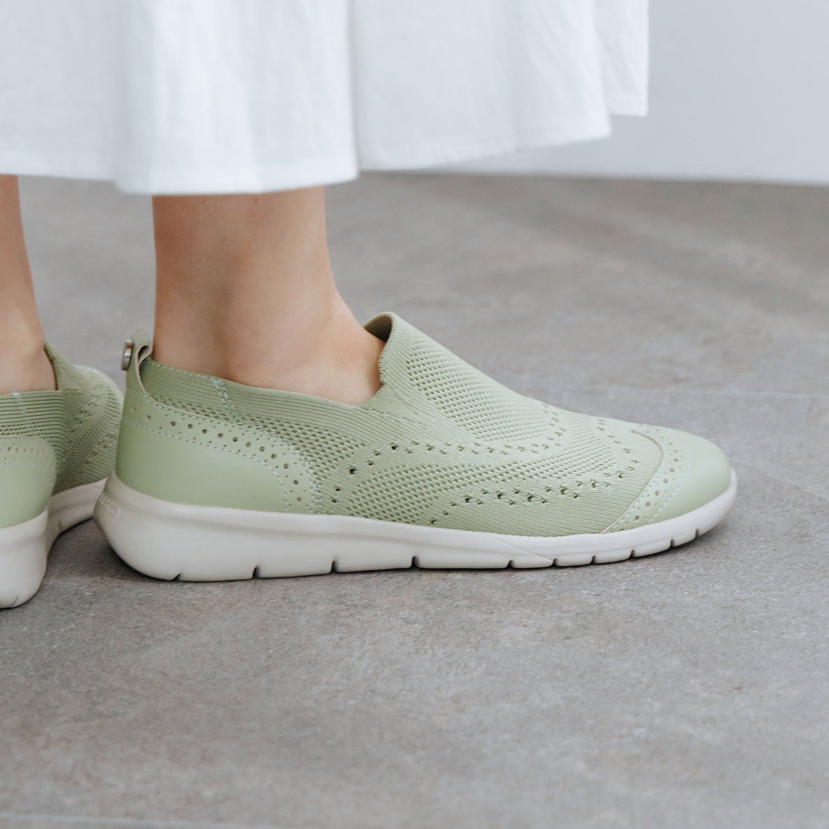 【26SS新色追加】メッシュニットスリッポン/647304