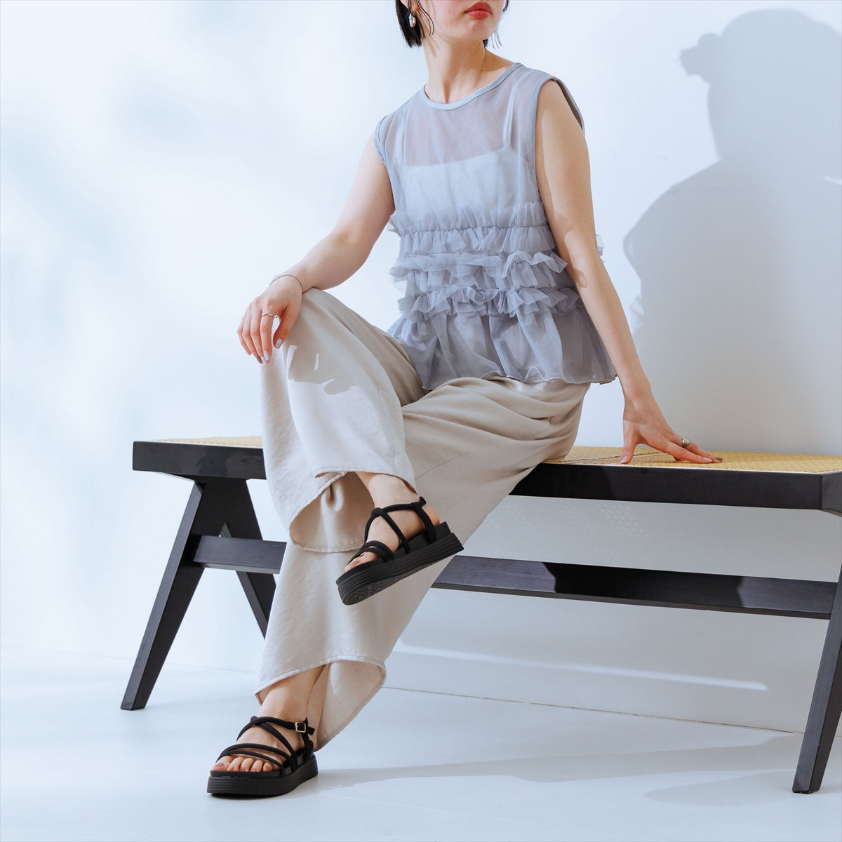 【WEB限定デザイン】クロスストラップサンダル/651250