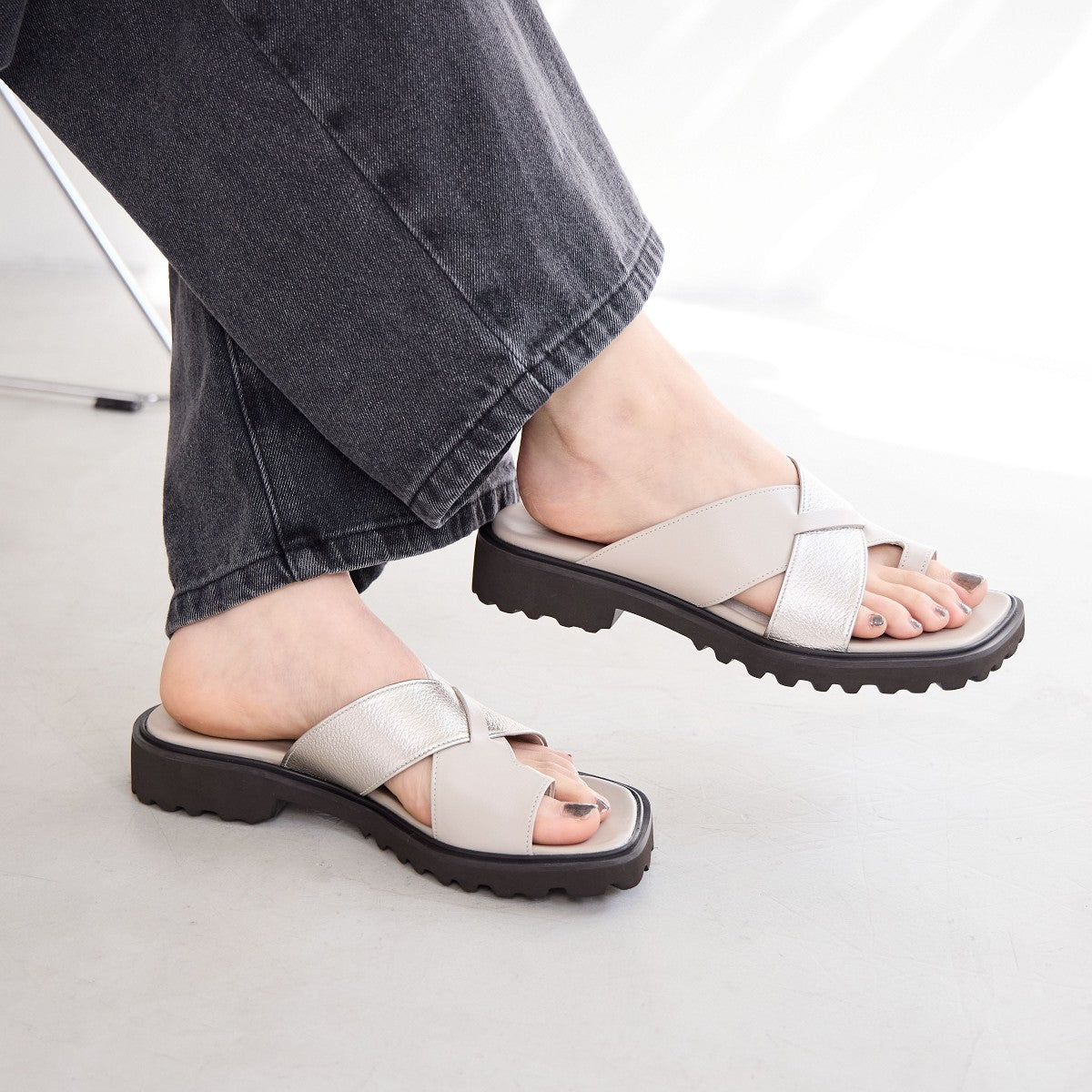 【SALE】トラックソールトングサンダル/651222