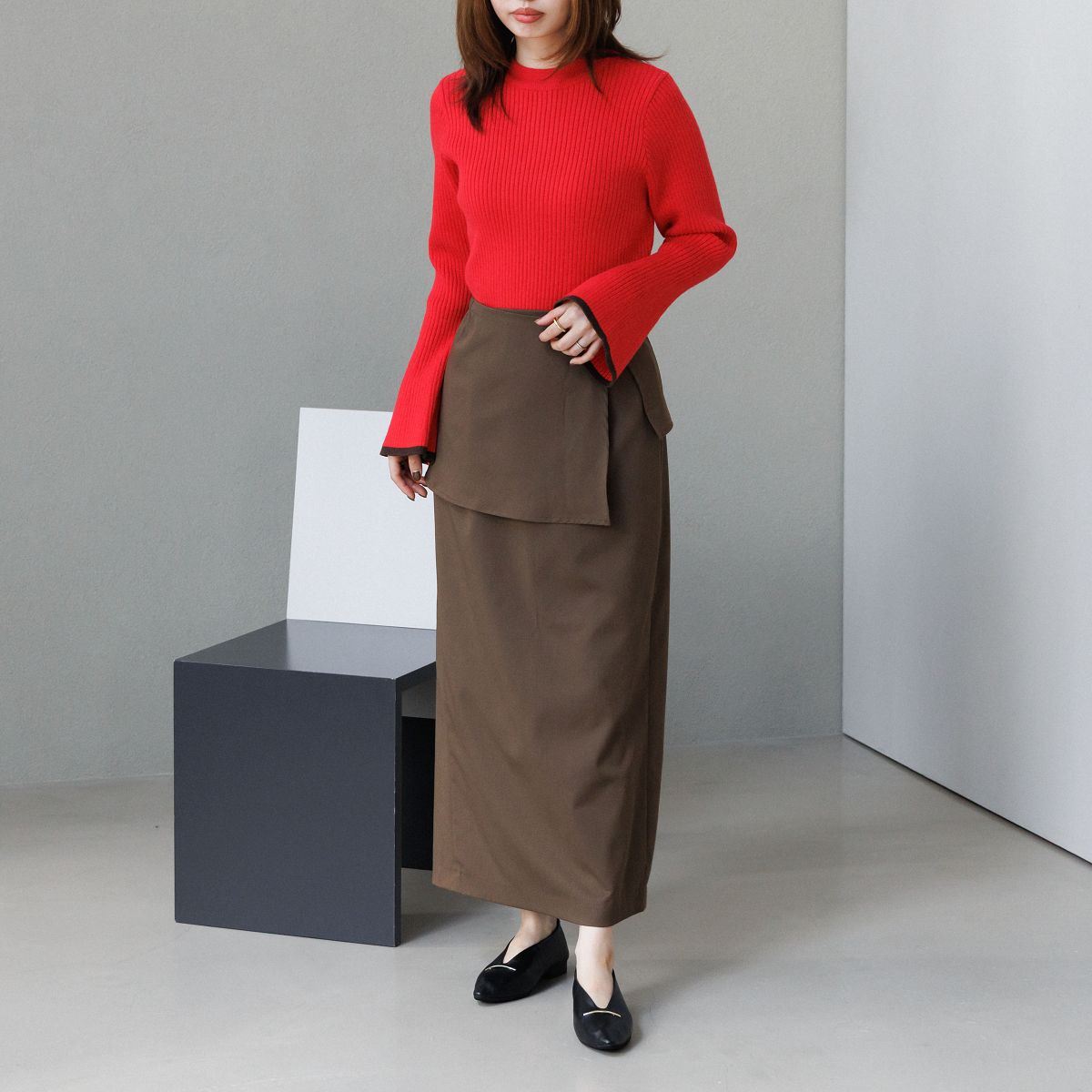 【25AW】メタルバーフラットパンプス/651303