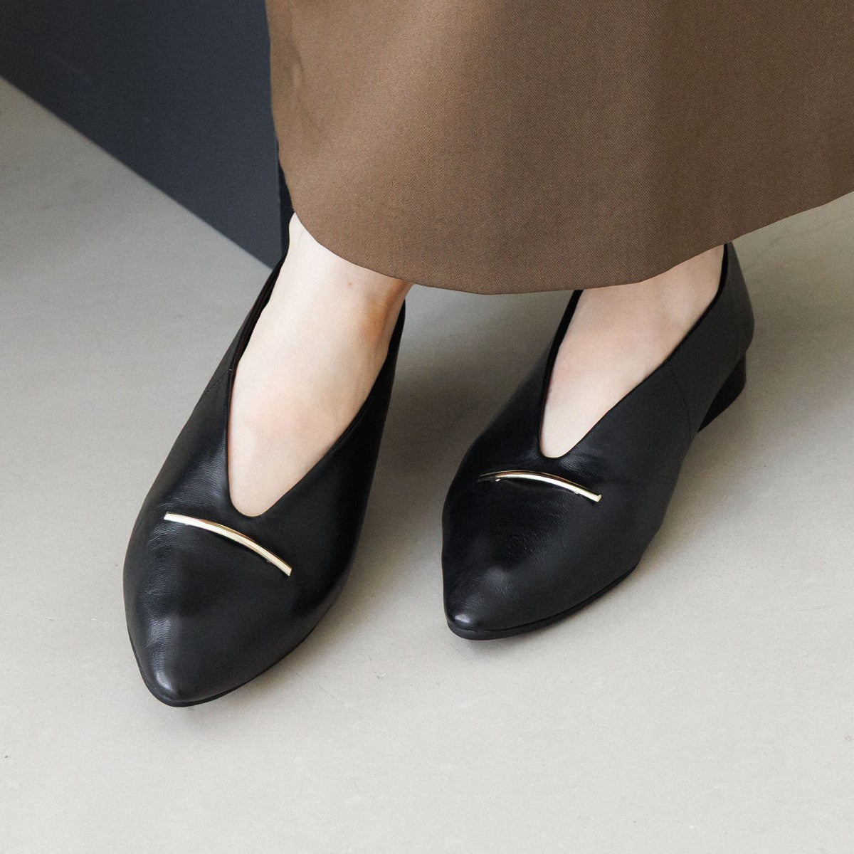 【SALE】メタルバーフラットパンプス/651303