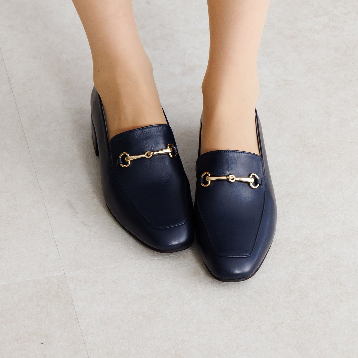 【26SS新色追加】スクエアトゥビットローファー/651315