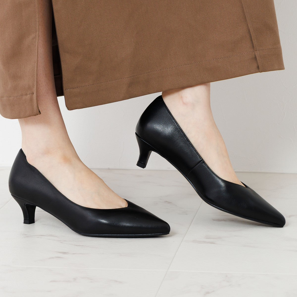 【25AW】ポインテッドトゥパンプス/651318