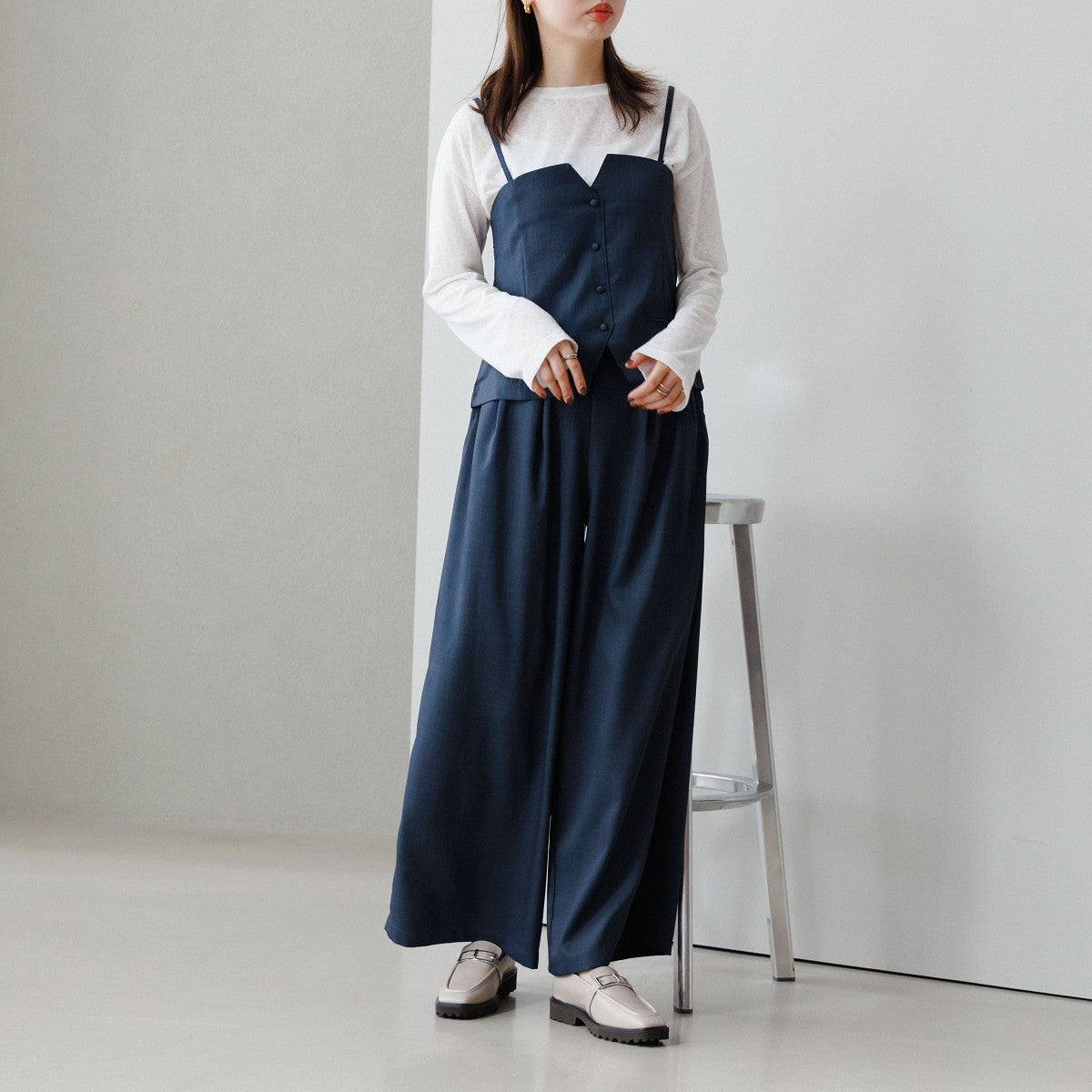 【25AW】トラックソールスクエアバックルローファー/651321