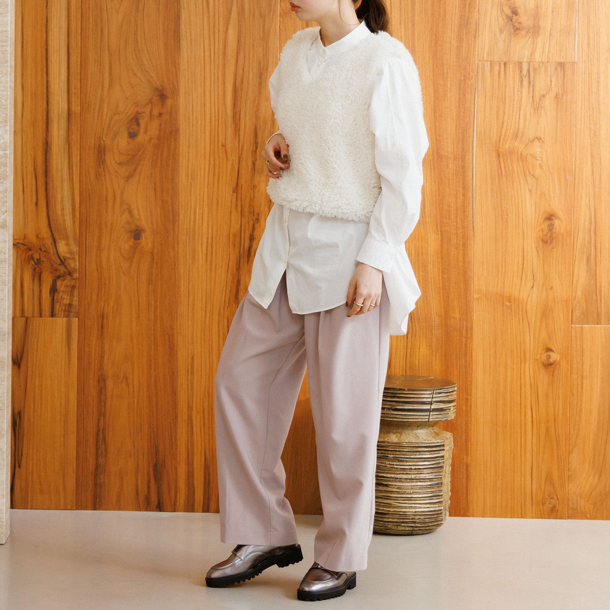 【25AW】トラックソールセンタージップローファー/651325