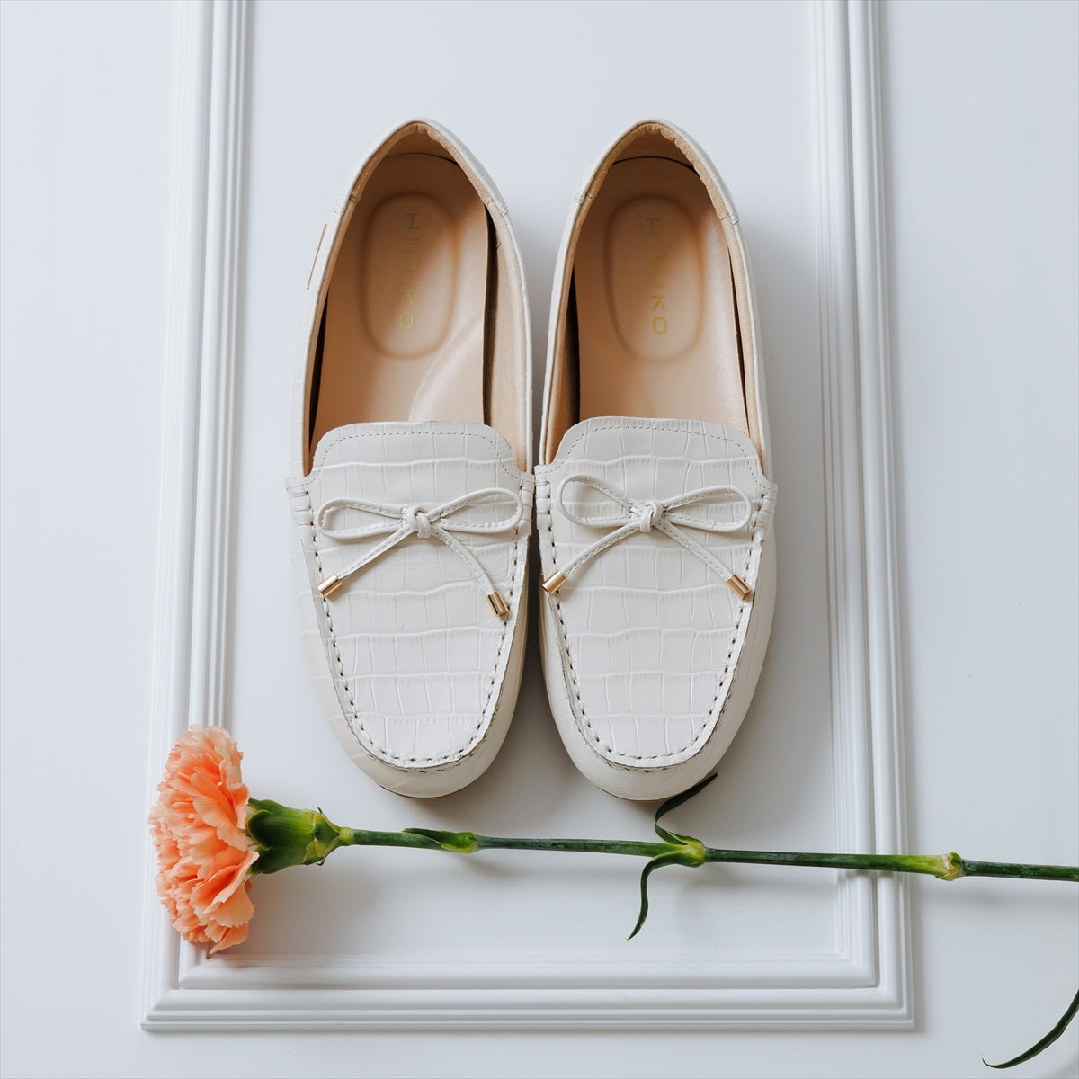 【26SS新色追加】リボンモチーフモカシン/651328