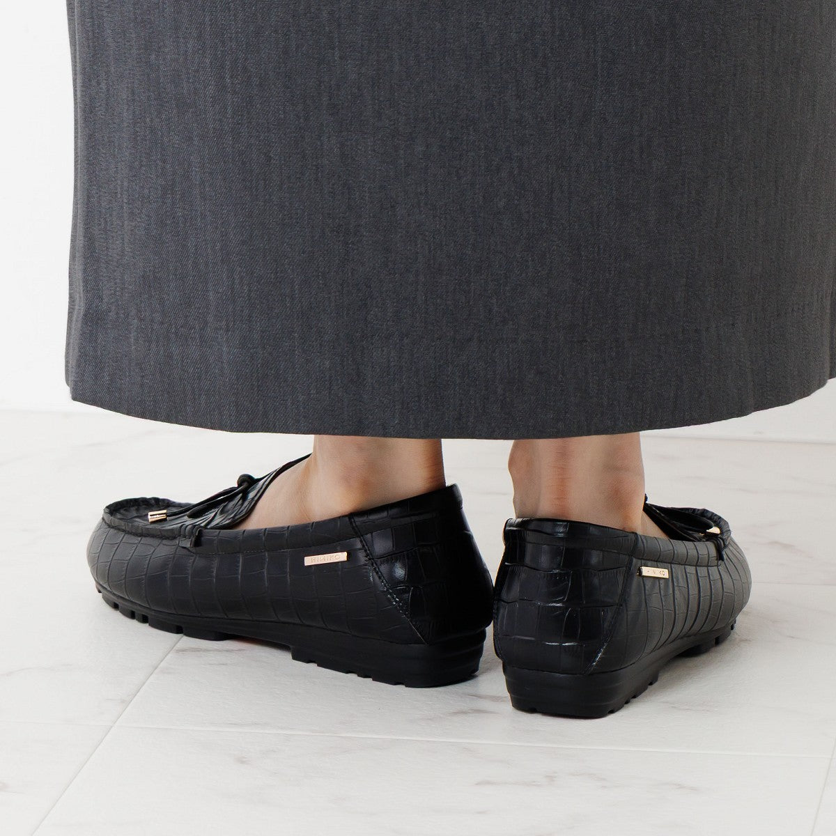 【25AW】リボンモチーフモカシン/651328