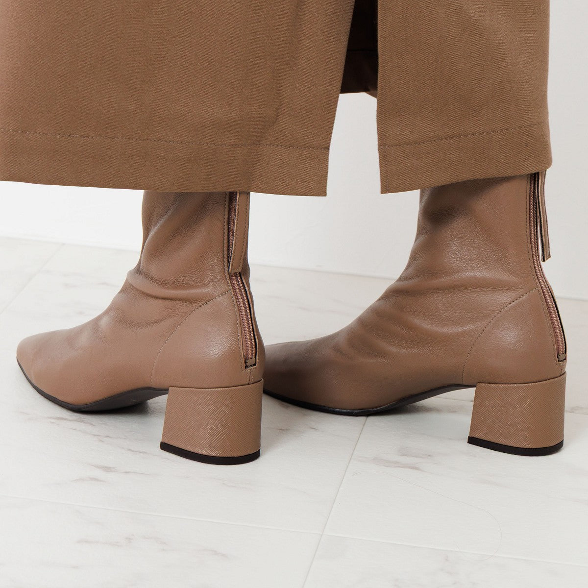 【25AW】バックジップヒールストレッチブーツ/651404