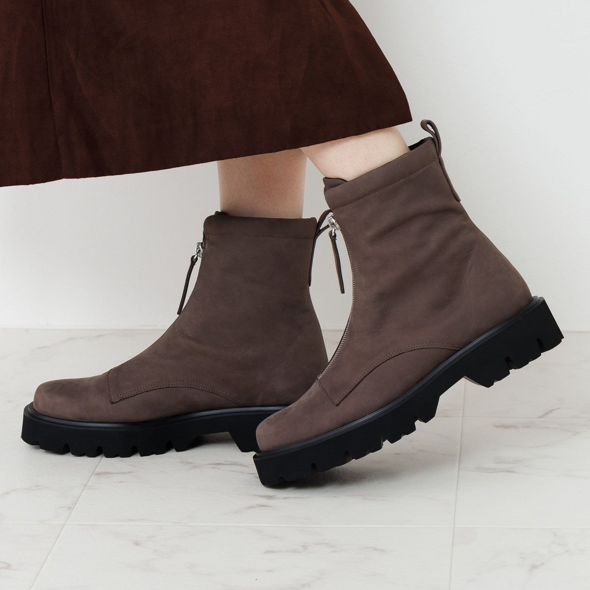 【25AW】フロントジップブーツ/651409